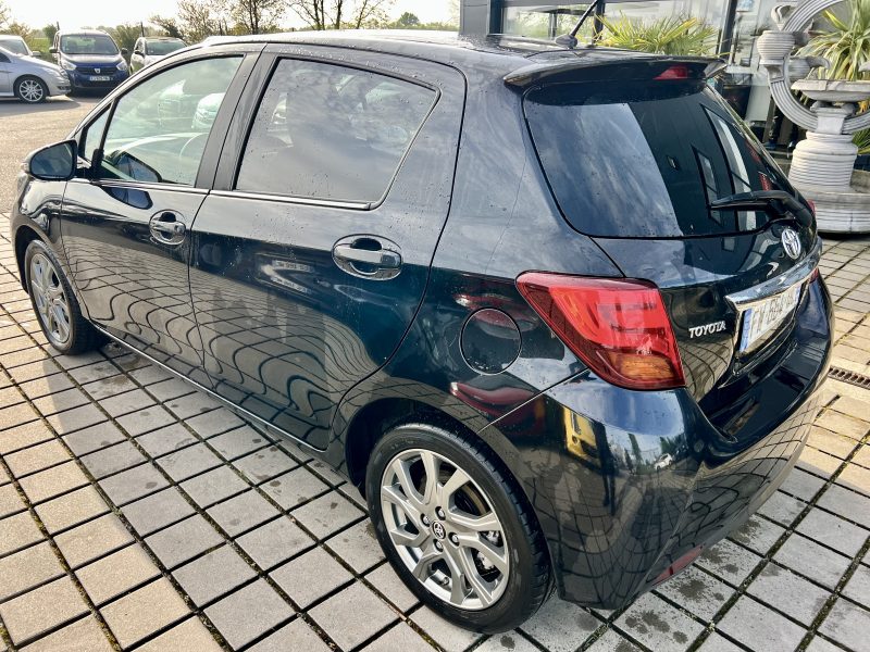 TOYOTA YARIS 100 VVT-I LOUNGE CVT