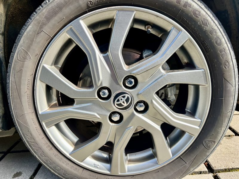 TOYOTA YARIS 100 VVT-I LOUNGE CVT