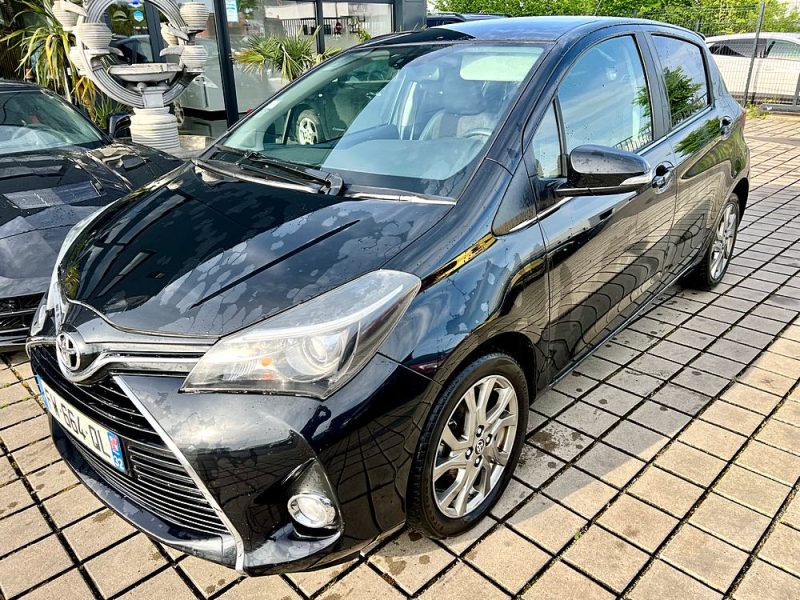 TOYOTA YARIS 100 VVT-I LOUNGE CVT