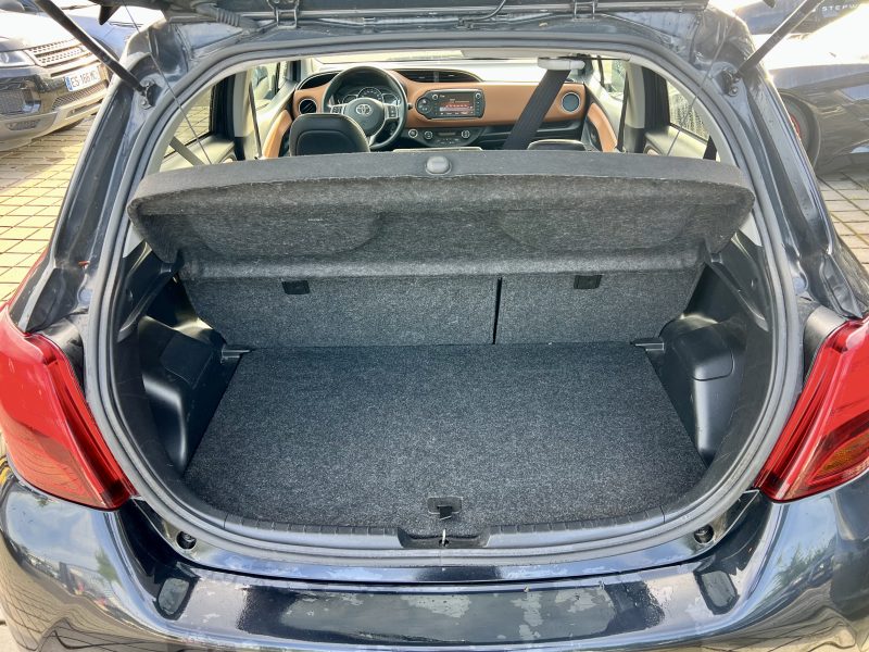 TOYOTA YARIS 100 VVT-I LOUNGE CVT