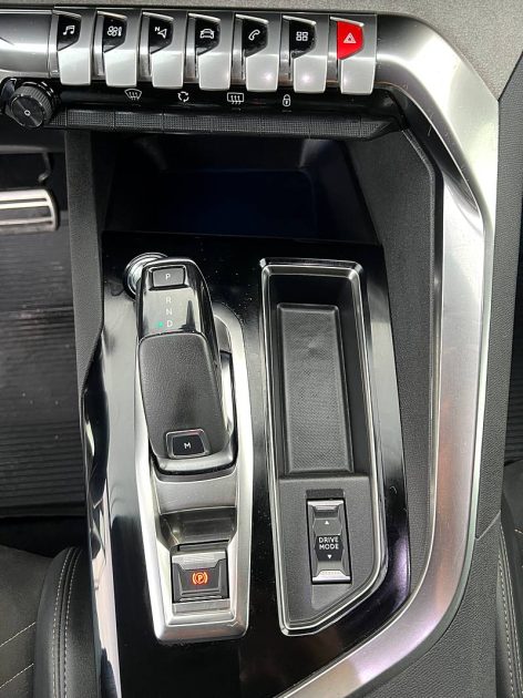 PEUGEOT 5008 II 1.5 HDi 130Ch EAT8 FINITION GT