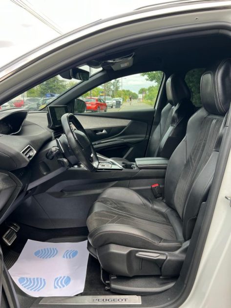 PEUGEOT 5008 II 1.5 HDi 130Ch EAT8 FINITION GT