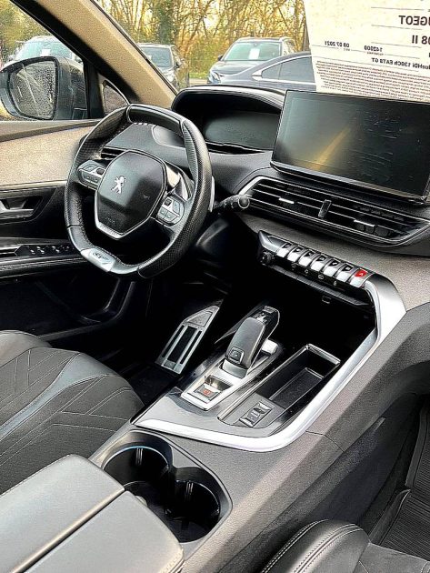 PEUGEOT 5008 II 1.5 HDi 130Ch EAT8 FINITION GT