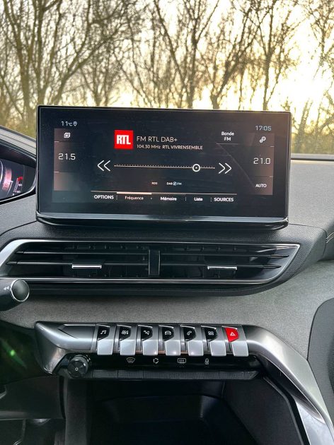 PEUGEOT 5008 II 1.5 HDi 130Ch EAT8 FINITION GT