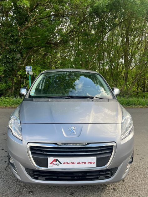 PEUGEOT 5008 2014