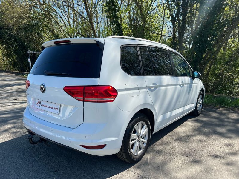 VOLKSWAGEN TOURAN 2020