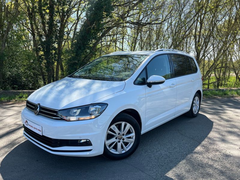 VOLKSWAGEN TOURAN 2020