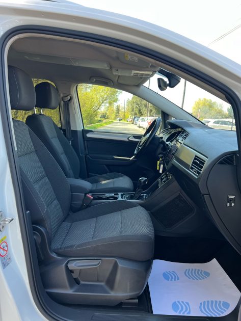 VOLKSWAGEN TOURAN 2020