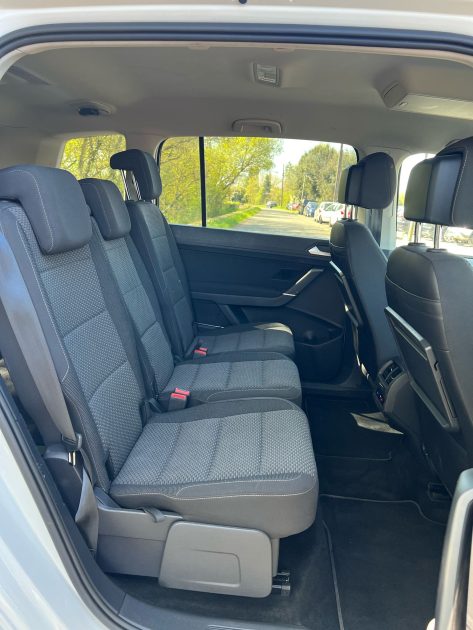 VOLKSWAGEN TOURAN 2020