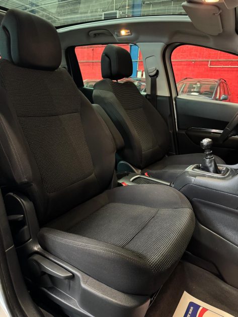 PEUGEOT 5008 2.0 HDI 150 Allure