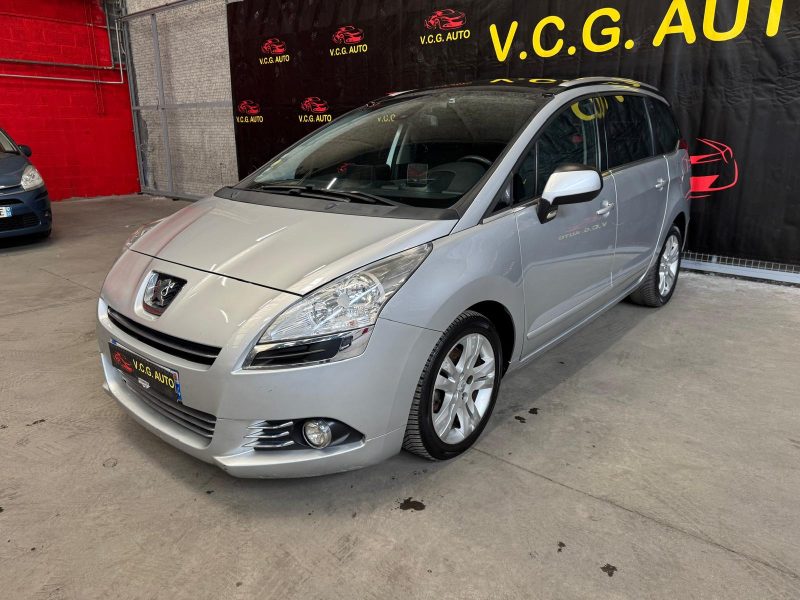 PEUGEOT 5008 2.0 HDI 150 Allure