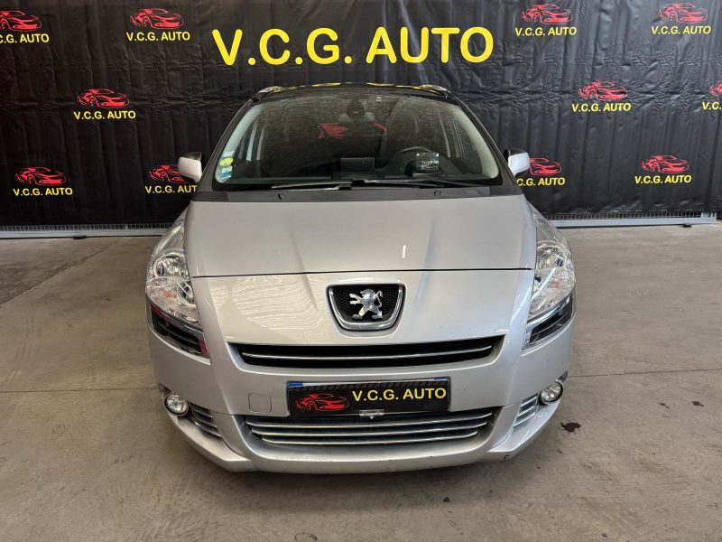 PEUGEOT 5008 2.0 HDI 150 Allure