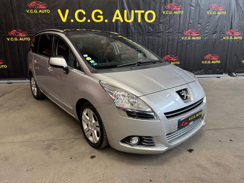 PEUGEOT 5008 2.0 HDI 150 Allure