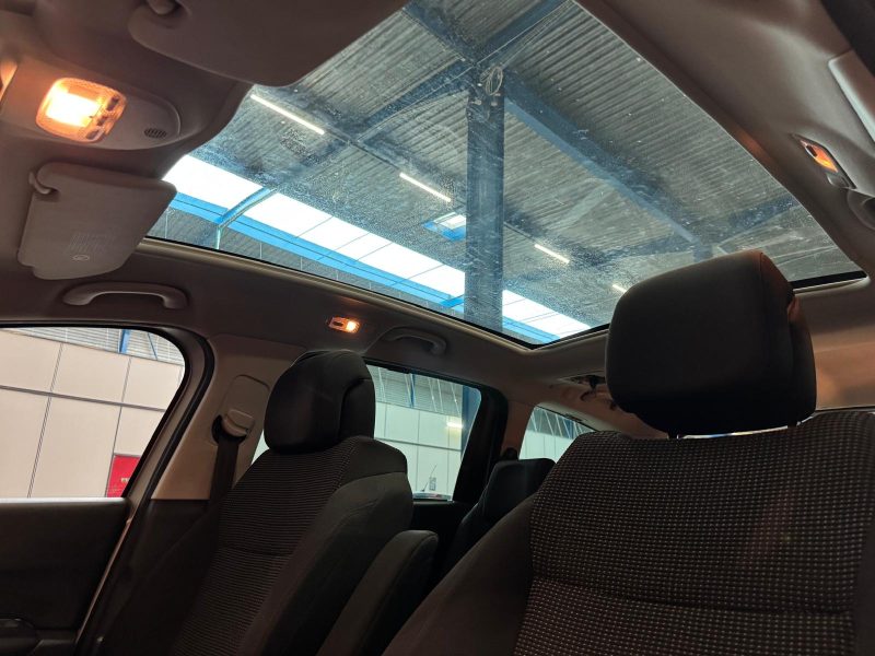 PEUGEOT 5008 2.0 HDI 150 Allure