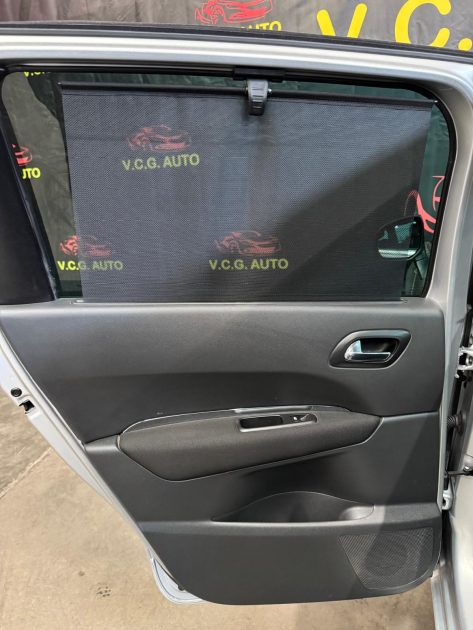 PEUGEOT 5008 2.0 HDI 150 Allure