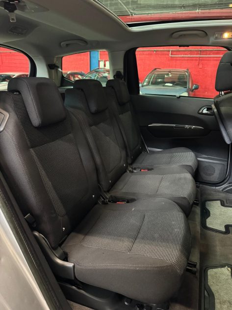 PEUGEOT 5008 2.0 HDI 150 Allure