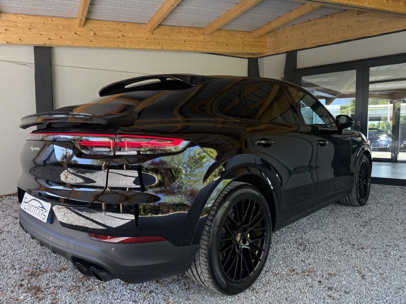 PORSCHE CAYENNE COUPE E-HYBRID 462 CV 1 ère Main 