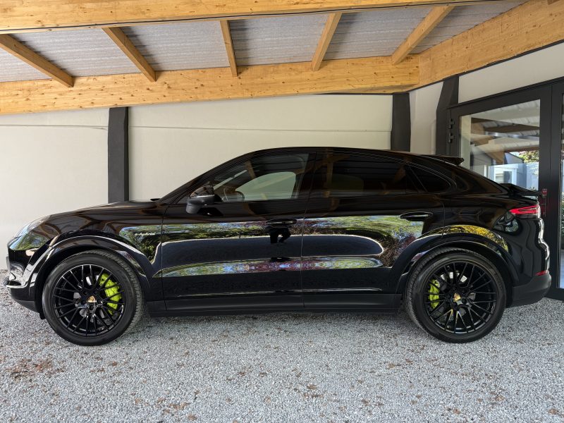 PORSCHE CAYENNE COUPE E-HYBRID 462 CV 1 ère Main 