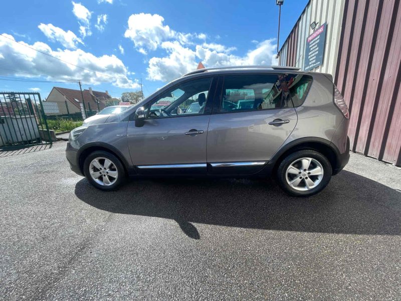 RENAULT MEGANE SCENIC 2015 XMOD BOSE 1.2i - 16V TCE 130CV CRIT'AIR 1