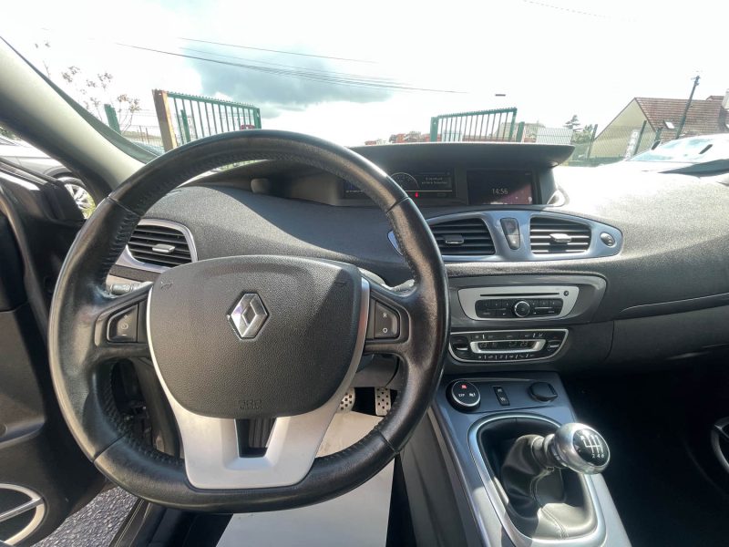 RENAULT MEGANE SCENIC 2015 XMOD BOSE 1.2i - 16V TCE 130CV CRIT'AIR 1