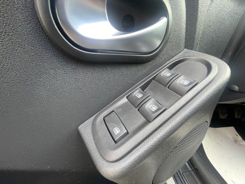 DACIA DUSTER 2017 PHASE 2 1.2i - 16V TCE 125CV CRIT'AIR 1