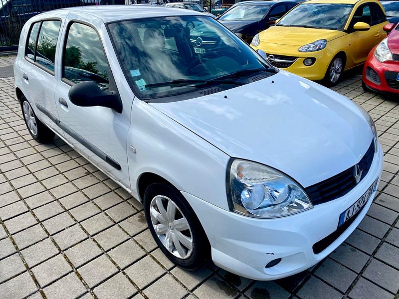 RENAULT CLIO 2009 1.2i - 8V