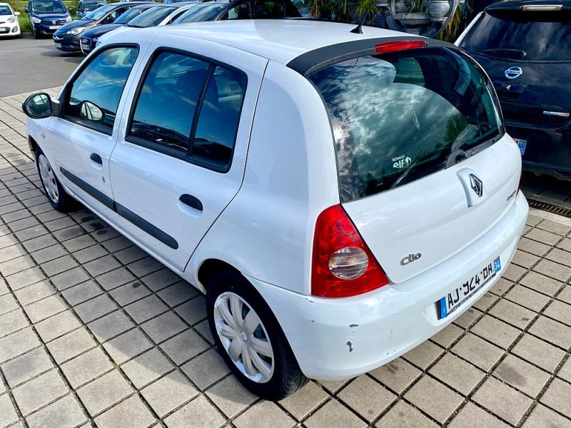 RENAULT CLIO 2009 1.2i - 8V