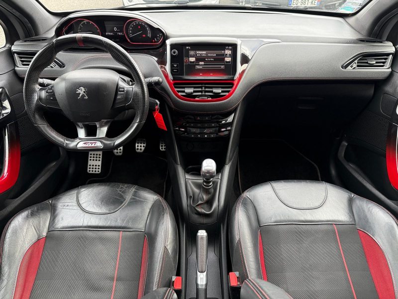 PEUGEOT 208 GTI 200 cv