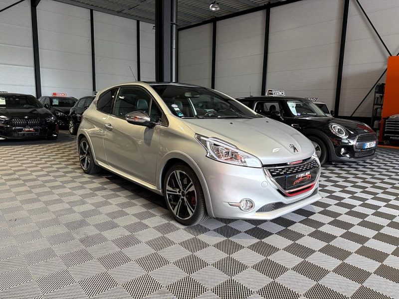 PEUGEOT 208 GTI 200 cv