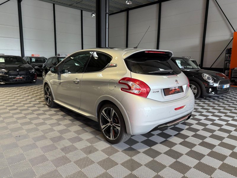 PEUGEOT 208 GTI 200 cv