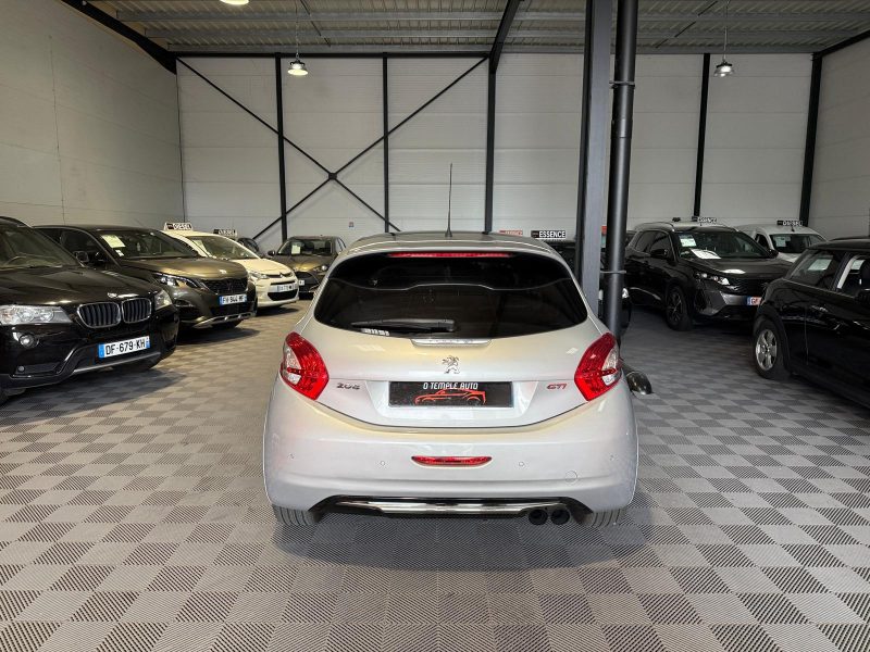 PEUGEOT 208 GTI 200 cv