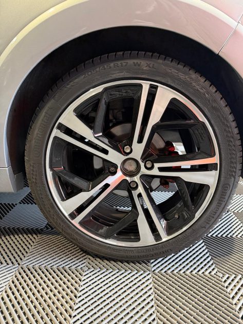 PEUGEOT 208 GTI 200 cv