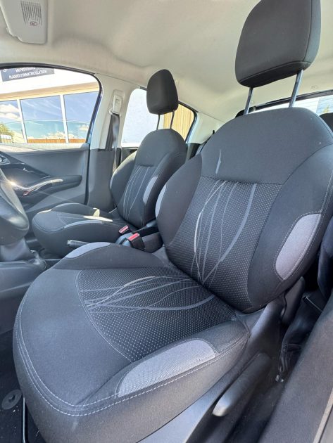 PEUGEOT  208 2012 Active 1.4 Vti 95cv / Moteur à Chaine ! / CT OK / Révisée 