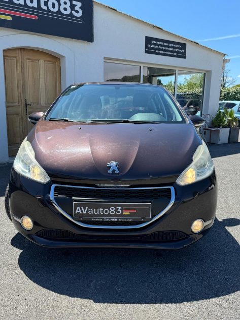 PEUGEOT 208 2012 Active 1.4 VTI 95CV / Moteur à Chaine ! / CT OK / Révisée 