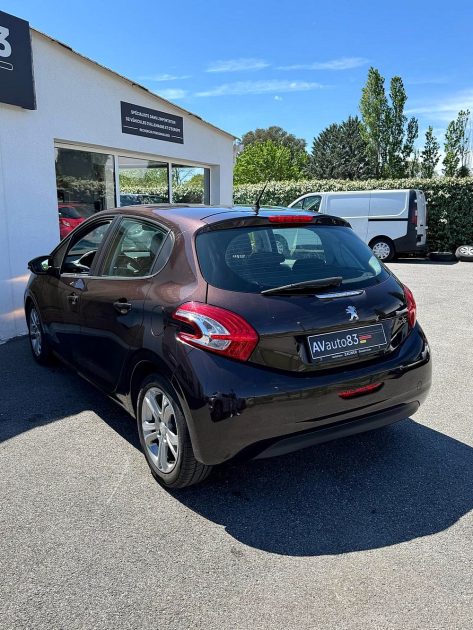 PEUGEOT 208 2012 Active 1.4 VTI 95CV / Moteur à Chaine ! / CT OK / Révisée 