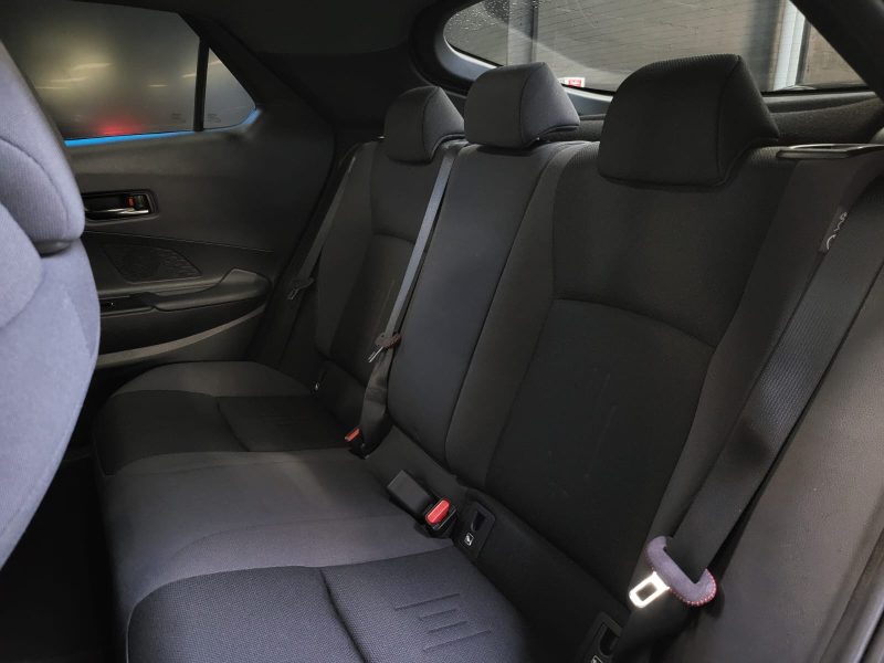 TOYOTA C-HR 1.8 140 DESIGN NG23 / VOLANT CHAUFFANT / SIEGES CHAUFFANTS / REGULATEUR ADAPTATIF