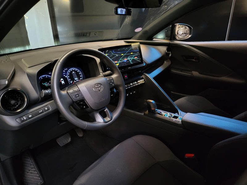 TOYOTA C-HR 1.8 140 DESIGN NG23 / VOLANT CHAUFFANT / SIEGES CHAUFFANTS / REGULATEUR ADAPTATIF