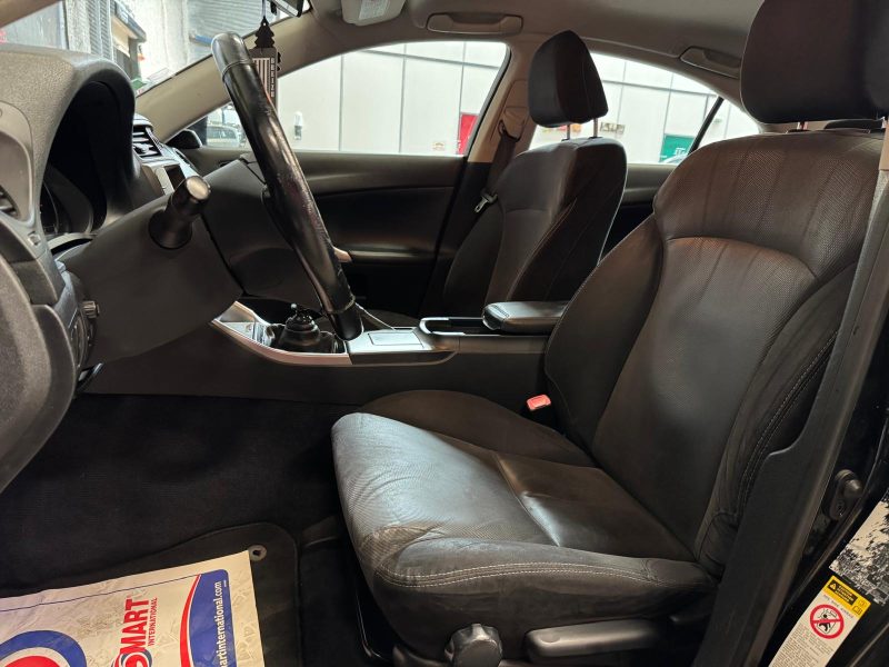 LEXUS IS220 220D 2.2D 177 LUXE