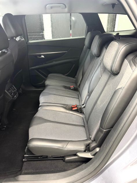 PEUGEOT 5008 2022