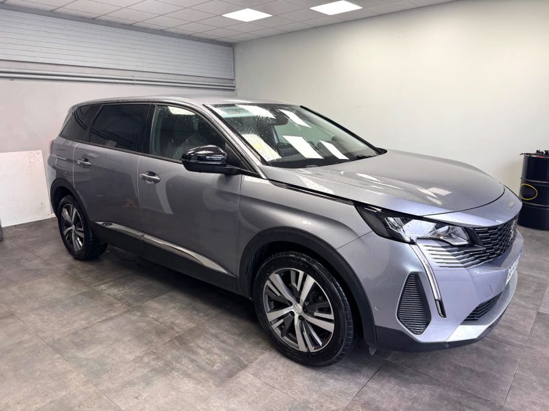 PEUGEOT 5008 2022