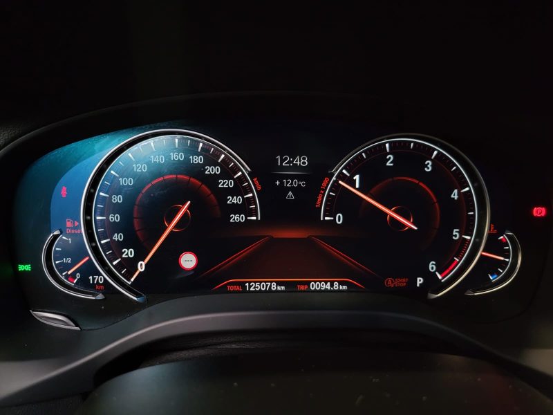 BMW X3 20d xDrive 190cv LUXURY / TOIT OUVRANT / SIEGES ELECTRIQUES / CAMERA 360° / CARPLAY / AFFICHA