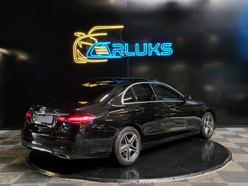 MERCEDES CLASSE E 300 de 306cv AMG LINE / SUIVI MERCEDES / TOIT OUVRANT / SIEGES ELECTRIQUES / CARPL