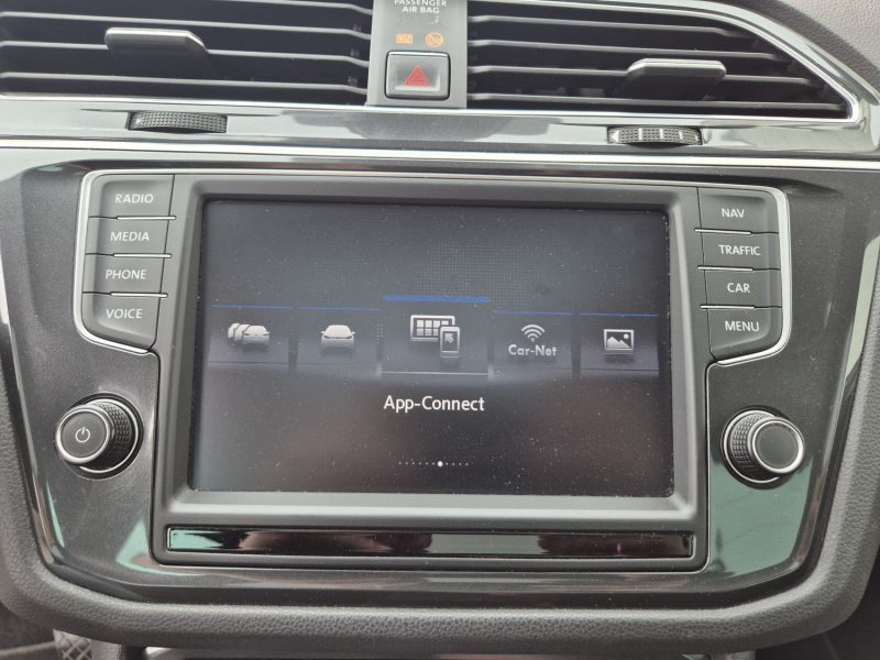 VOLKSWAGEN TIGUAN 2017