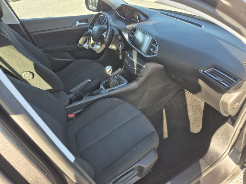 PEUGEOT 308 1.6 120cv active 2016 129000 km 