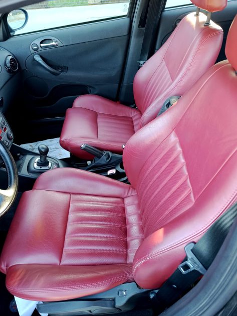 ALFA ROMÉO 147 2.0l 150ch boîte auto, 2003, marron, 5 portes, 