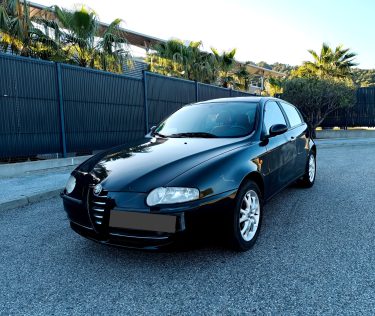 ALFA ROMÉO 147 2.0l 150ch boîte auto, 2003, marron, 5 portes, 