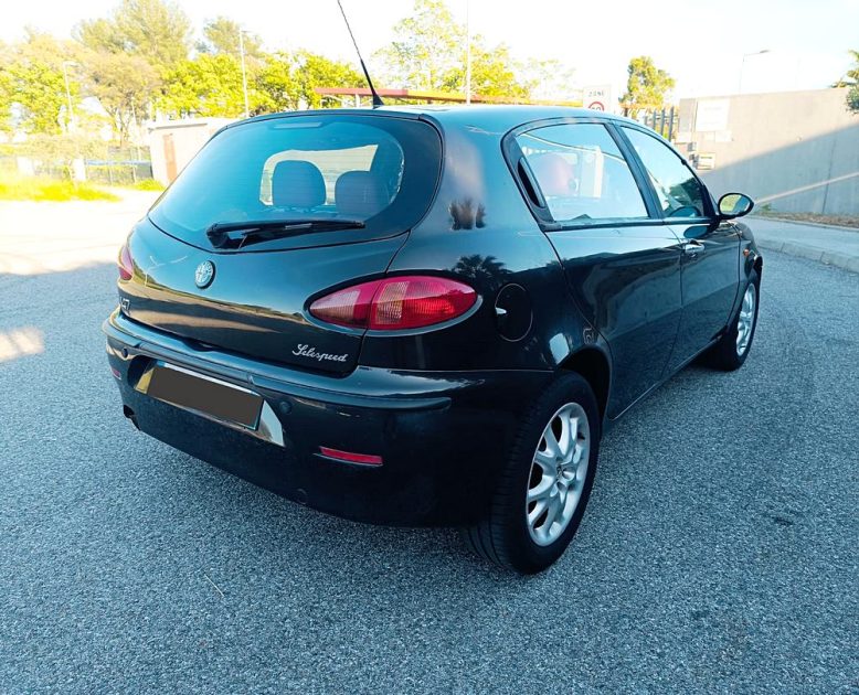 ALFA ROMÉO 147 2.0l 150ch boîte auto, 2003, marron, 5 portes, 