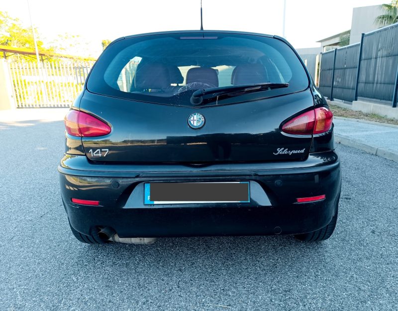 ALFA ROMÉO 147 2.0l 150ch boîte auto, 2003, marron, 5 portes, 