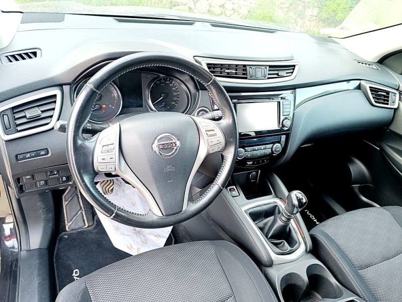 NISSAN QASHQAI 2017