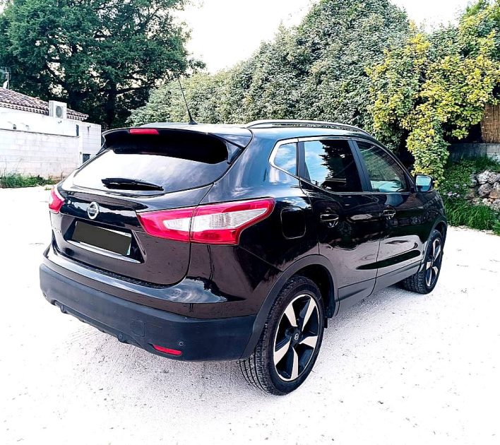 NISSAN QASHQAI 2017